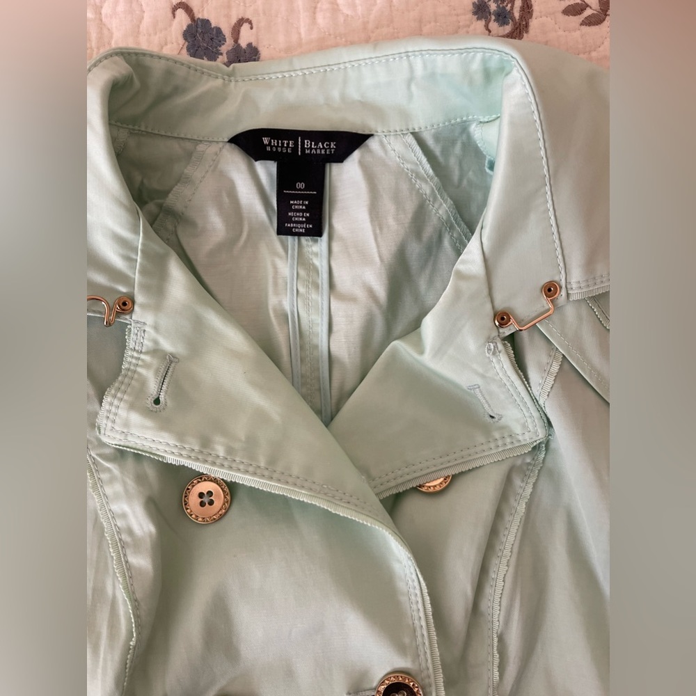 White House Black Market women jacket. Mint color